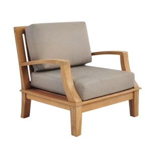 Chaise de salon en cadre en bois de teck massif avec coussin anti-soleil inclus pour une utilisation intérieure et extérieure - Product Image 1