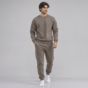 Fábrica de Conjuntos Deportivos Personalizados para Hombre con Acabado Teñido, con Partes Superiores e Inferiores a Juego para Marcas de Ropa - Product Image 6