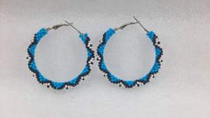 Pendientes Elegantes de Cuentas de Vidrio Estilo Boho para un Look Casual Chic que Ofrece un Diseño de Joyería Relajado pero Artístico - Product Image 6