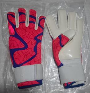 Professional Goalkeeper <b>Glove</b> <b>Latex</b> Manufacturer Custom Soccer Goalkeeper <b>Gloves</b> in New Design Sports best materials - Product Image 1