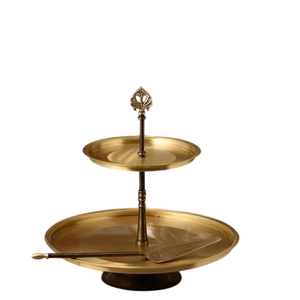 Greatest Quality Decorative Cake Stand White Platter And Gold Stand Leaf Design Metal Cake Stand For Party And Special Events - Product Image 4