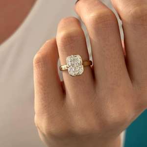 Anillo Solitario de Diamante Cultivado en Laboratorio de 3 Quilates, Corte Radiante, E VVS2, Banda Gruesa, Engaste Único de Catedral con Puntas y Bisel, Certificado IGI - Product Image 6