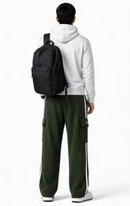 Pantalon de survêtement vert pour homme Oneten Apparel avec bande latérale et poches cargo - Product Image 5