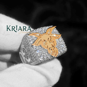 Anillo de Diamantes Plateado en Oro Blanco de 925 para Hombre con Cabeza de Toro, Estilo Sello, Corte Brillante Redondo, Diamantes Cultivados en Laboratorio, Joyería de Regalo - Product Image 1
