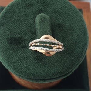 Anillo de Oro Sólido de 18K con Diamantes, Diseño Cruzado Infinito, Elegante y Minimalista, para Mujer, Acabado Pulido, Fino - Product Image 4