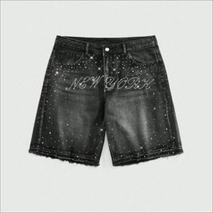 Shorts en jean unisexe style urbain avec strass, effet usé, pour l'été – Fabricant en gros de shorts tendance. - Product Image 1