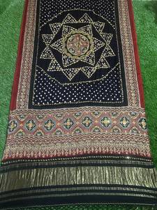 Black <b>Silk</b> Saree With Gold Embroidery And <b>Red</b> Border Traditional Indian Pakistani Wedding Wear For Women - Product Image 1