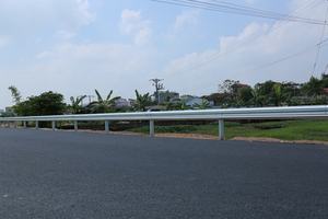 Barandilla de carretera, hecho en Vietnam, en venta - Product Image 3