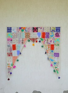 Toran indien patchwork : Voile de porte vintage brodé, fait main en coton - Product Image 5