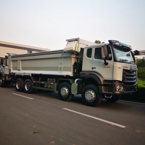 Heavy Duty Hauling SINOTRUK HOWO NX 8x4 Dump Truck 400HP WP12 Engine Hydraulic Tipper Truck Construction Vehicle - Product Image 6