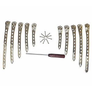 Placa de Bloqueo de 4.5 / 5.0 mm 5,7,9,11 y 13 H SS 316L con Tornillo, 90 Piezas - Product Image 1