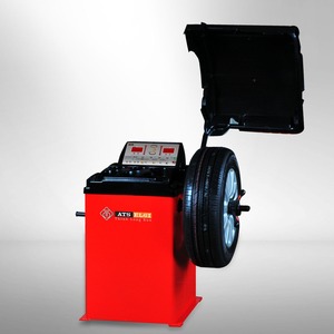 Machine d'équilibrage de roues haute performance pour garages automobiles avec affichage numérique et capacités de service de pneus efficaces - Product Image 2