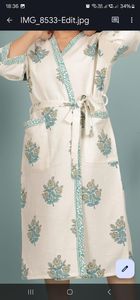 Robe de chambre en coton gaufré pour femme, vêtement de détente doux et décontracté, idéal pour la maison et le spa, légère et confortable, avec logo personnalisé, fournisseur en gros - Product Image 2