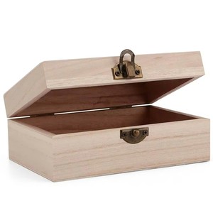 Humidor de Madera Rectangular Pulido Hecho a Mano de Gran Venta con Tapa Abatible y Cierre, Ecológico, Regalo de Graduación - Product Image 1