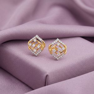 Pendientes de Oro Amarillo con Diamantes Cultivados en Laboratorio y Marco Geométrico en Forma de Hoja - Product Image 5