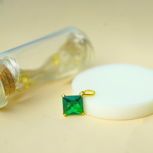 Pendientes Colgantes CZ con Corte Princesa de Diamante, Oro de 10K, Engaste de Garra, Joyería Clásica para Mujer, Regalo para Compromiso, Fiesta o Boda - Product Image 2