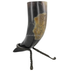 ถังเบียร์ขนาดใหญ่วินเทจสไตล์สัตว์ยุคกลางโบราณแตรดื่มธรรมชาติขาตั้งอาหารเครื่องดื่มขัดเงาปลอดภัย - Product Image 1