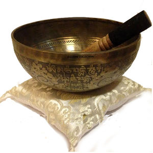 Superbe ensemble de 7 bols chantants de l'Himalaya en aluminium poli, écologiques, pour la méditation sonore, différentes tailles - Product Image 6