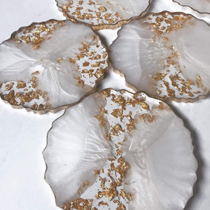 Juego de Posavasos de Resina Clásicos Ecológicos Hechos a Mano, Posavasos Redondos con Borde Liso para Bebidas, Posavasos Decorativos Hechos a Mano para Mesa - Product Image 4