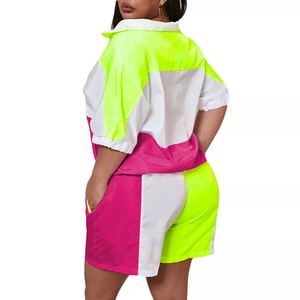 Ensemble court coupe-vent pour femme vert 2 pièces – Ensemble décontracté personnalisé en nylon uni avec fermeture éclair pour femme - Product Image 2