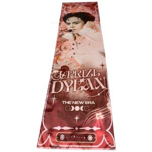 Drapeau long personnalisé en satin Nori avec photo de portrait et motif lune étoile - Product Image 5