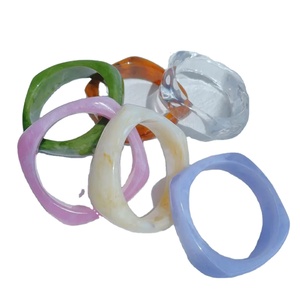 กำไลเรซินพรีเมี่ยมทำด้วยมือสุดหรูของผู้หญิงเครื่องประดับแฟชั่นน้ำหนักเบากันน้ำ - Product Image 1