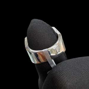 แหวนเพชรโมอิสซาไนต์แบบ Iced Out สุดหรู สไตล์ฮิปฮอปสำหรับผู้ชาย แหวนตราประทับ ความใสระดับ VVS แหวนแฟชั่นสุดอลังการ ของขวัญพรีเมียมสั่งทำพิเศษ - Product Image 5