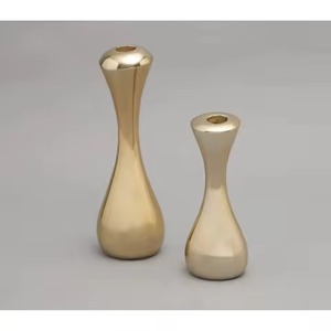 Portavelas Decorativo de Metal Navideño con Elegante Diseño Festivo para Decoración de Mesa y Estantes - Product Image 4