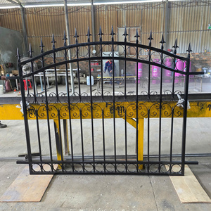 รั้วที่มีสไตล์สำหรับบ้านที่ทำจากเหล็กดัดเพื่อส่งมอบความทนทานดึงดูดใจหรูหราและการป้องกันที่เชื่อถือได้สำหรับการใช้ชีวิตที่ทันสมัย - Product Image 2
