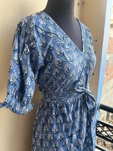 Vestido Largo Informal de Otoño para Mujer, 100% Algodón Indio, Estampado a Mano, Cuello en V, Manga Corta, Estampado Floral - Product Image 4