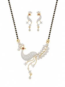 Parure de bijoux de mariée en or plaqué zircon, style paon, pour occasions de mariage, style classique avec boucles d'oreilles et coiffe - Product Image 1