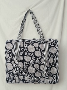 Sac à bandoulière en toile de couleur unie style bohème, avec poche intérieure zippée, sangles légères et durables, intérieur spacieux, idéal pour l'été, la plage et l'usage quotidien - Product Image 3