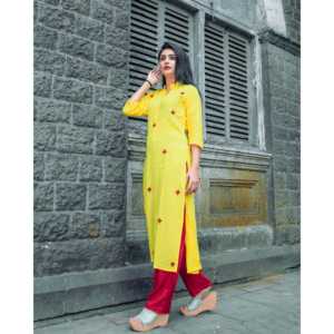 Conjunto de Kurta de Algodón y Fibra de Bambú Kesariya Peela Hecho a Mano para Mujer, Talla XS, con Top de Manga Tres Cuartos y Chalecos a Juego - Product Image 3