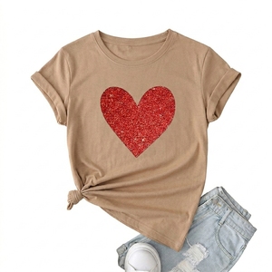 Camiseta Extra Grande de Cuello Redondo para Mujer, 100% Algodón Suave, Logotipo Personalizado de Alta Calidad con Gráfico de Corazón Rojo Brillante - Product Image 2