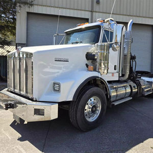 Camion tracteur diesel longue portée 6x4 avec cabine couchette pour le transport de marchandises et de conteneurs - Product Image 1