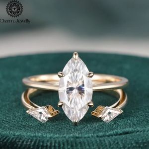 Bague de fiançailles classique pour femme Charm_Jewells en argent plaqué or jaune avec moissanite taille coussin et sertissage à griffes - Product Image 1