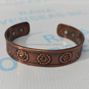 Bracelet magnétique en cuivre antique Sept Chakras, triple rangée d'aimants pour le soutien articulaire, l'équilibre énergétique et la récupération - Product Image 3