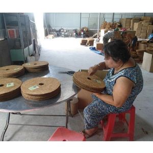 Disque de coco à vente rapide 2026 – Coussinet en fibre de coco pour l'entretien des racines et la conservation de l'humidité, idéal pour la plantation et la protection du sol - Product Image 3