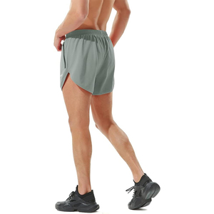 Shorts de sport pour hommes, couleur unie, taille mi-haute, élastique, séchage rapide, en polyester tricoté - Product Image 3