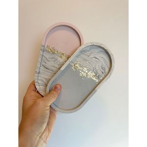 Modern Living Designer Resin <b>Decorative</b> Trays Oval and Round Shapes - Product Image 3