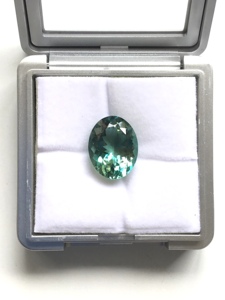 Piedra de Aguamarina Verde Natural de 10.70 Quilates, Corte Ovalado, para Joyería Fina - Product Image 3