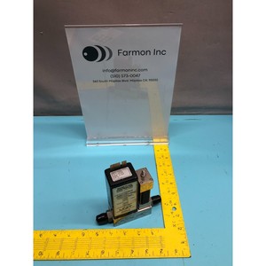 Contrôleur de débit massique Unit Instruments UFC-1020 - Équipement et pièces semi-conductrices de renommée mondiale - Product Image 2