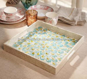 Bandeja Cuadrada de Nácar Azul y Verde - Bandeja Decorativa Moderna y Duradera Hecha a Mano para Bodas y Decoración del Hogar - Product Image 1