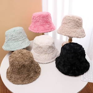 Women's Winter <b>Warm</b> Plush Basin <b>Hat</b> New Korean Version with Face Display Casual Outdoor Travel Argyle & Bows Pattern - Product Image 4