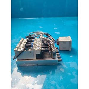 AMAT FESTO VUVG-L10-M52-RT-M5-193 + SMC PSE200 – Pièces d'équipement semi-conducteur d'occasion, état actuel, équipement de marque Legacy - Product Image 1