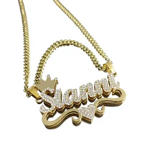 Pendentif personnalisé en moissanite avec calligraphie arabe, couronne, or jaune 14 carats, cadeau d'anniversaire pour femme - Product Image 1