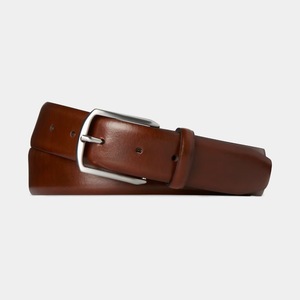 Ceinture en cuir haut de gamme pour les magasins de détail haut de gamme pour les collections de vêtements formels chez Divine International - Product Image 4