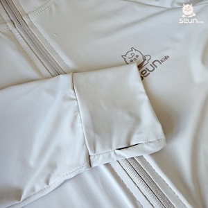 เสื้อแจ็คเก็ตกันแดดเด็ก UPF50+ สำหรับเด็กชายและเด็กหญิง เสื้อผ้าป้องกันรังสียูวี ระบายอากาศได้ดี น้ำหนักเบา ผลิตในเวียดนาม ปลอดภัยต่อผิว สวมใส่สบาย - Product Image 6