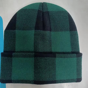 Gorros de Invierno Clásicos con Logotipo Bordado Personalizado, Gorros de Punto - Product Image 2