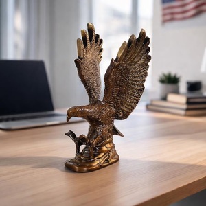 Figura de águila de latón macizo Shubham, chapada en oro pulido, color y tamaño personalizados, escultura de decoración para el hogar, fundición de metal. - Product Image 6